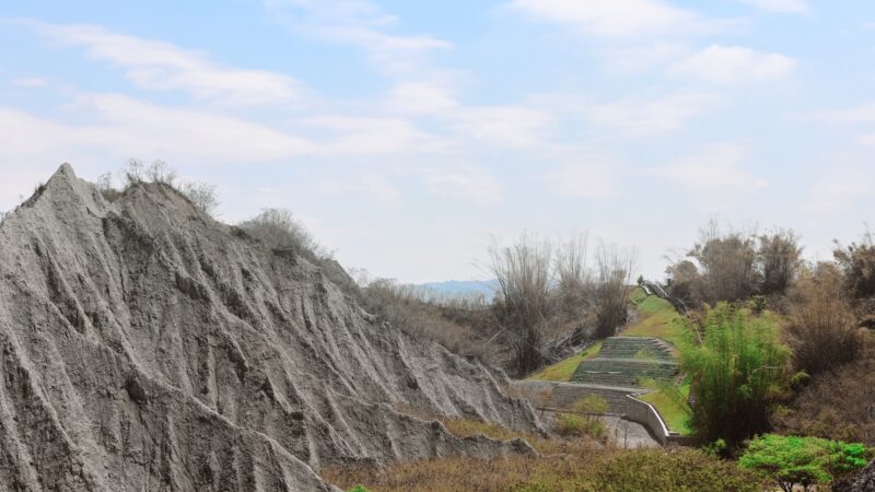 EXPLORING MOON WORLD LANDSCAPE PARK – KAOHSIUNG