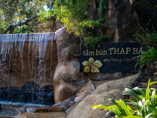 INCREDIBLE THAP BA MUD BATHS, NHA TRANG