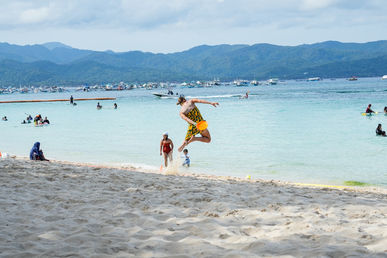Ultimate frisbee beach tournament. Boracay, Philippines