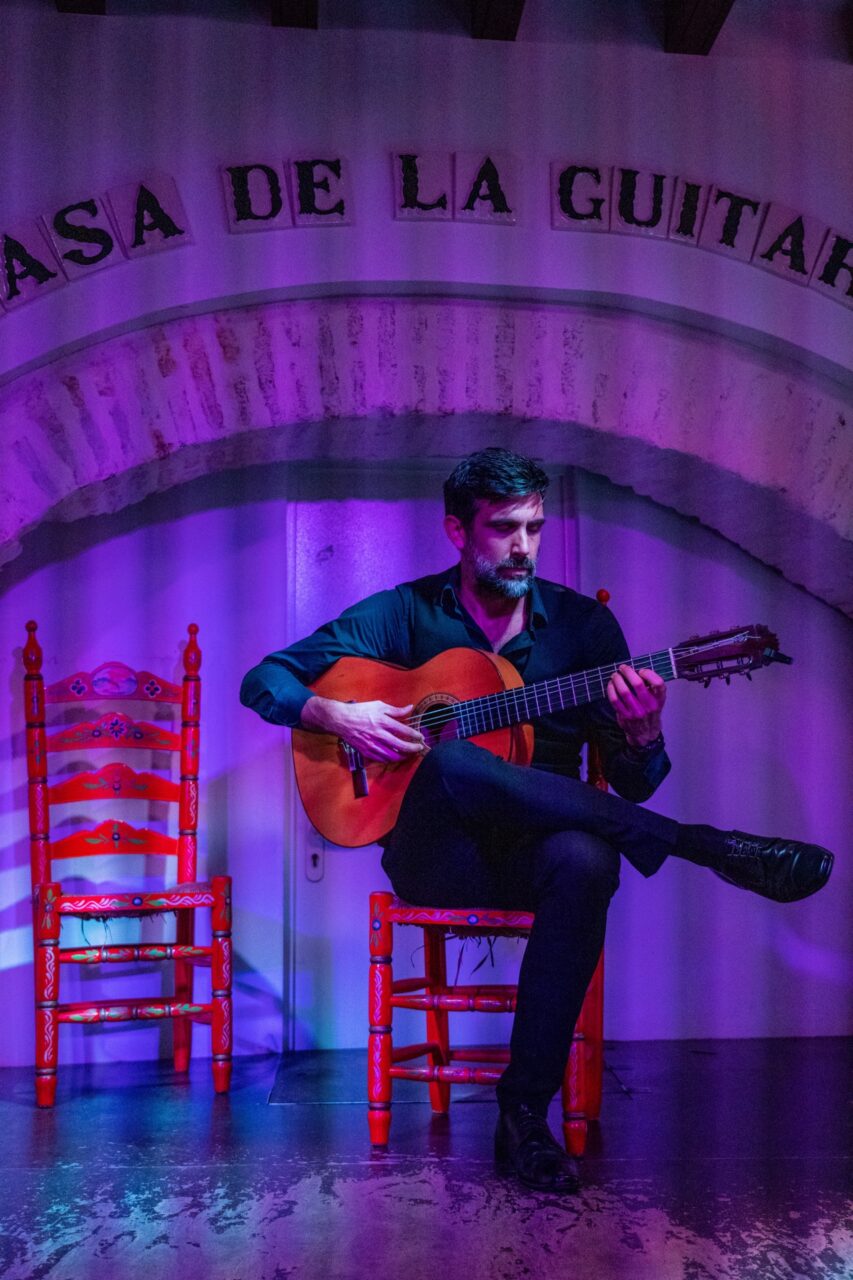 Casa de la Guitarra Guitar player toque in Seville, Flamenco Show