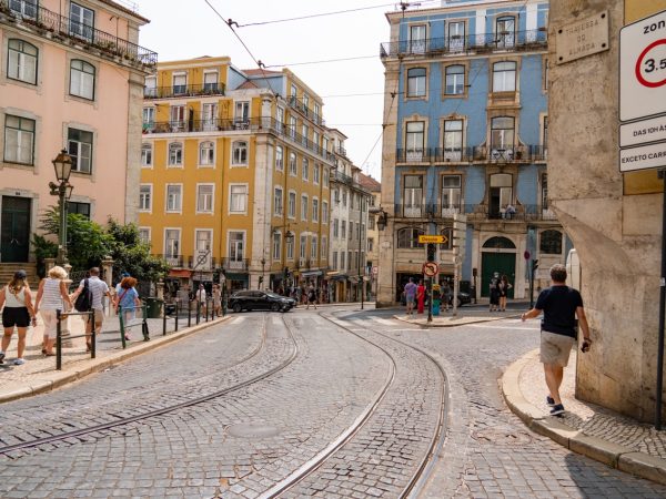 ONE STEP AT A TIME: UNCOVERING THE MAGIC OF LISBON ON FOOT