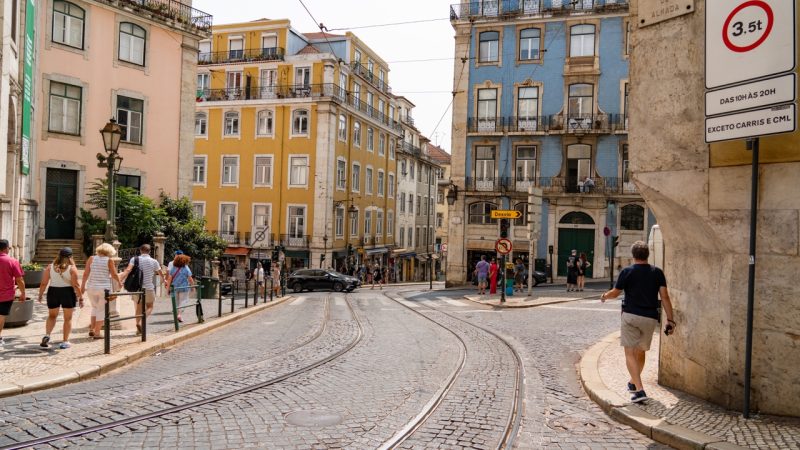 ONE STEP AT A TIME: UNCOVERING THE MAGIC OF LISBON ON FOOT