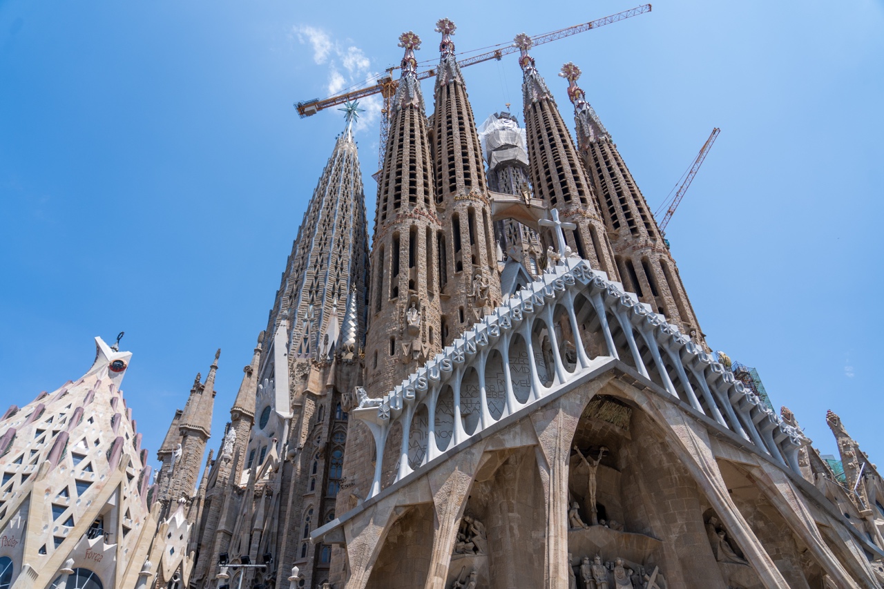 Sagrada Familia, visiting Barcelona on a Budget best things to do