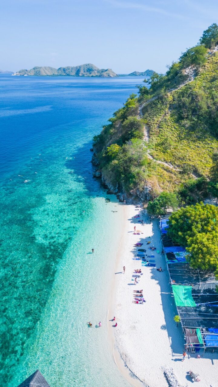 Wanua Adventures Boat Lombok to Flores through the Komodo Islands