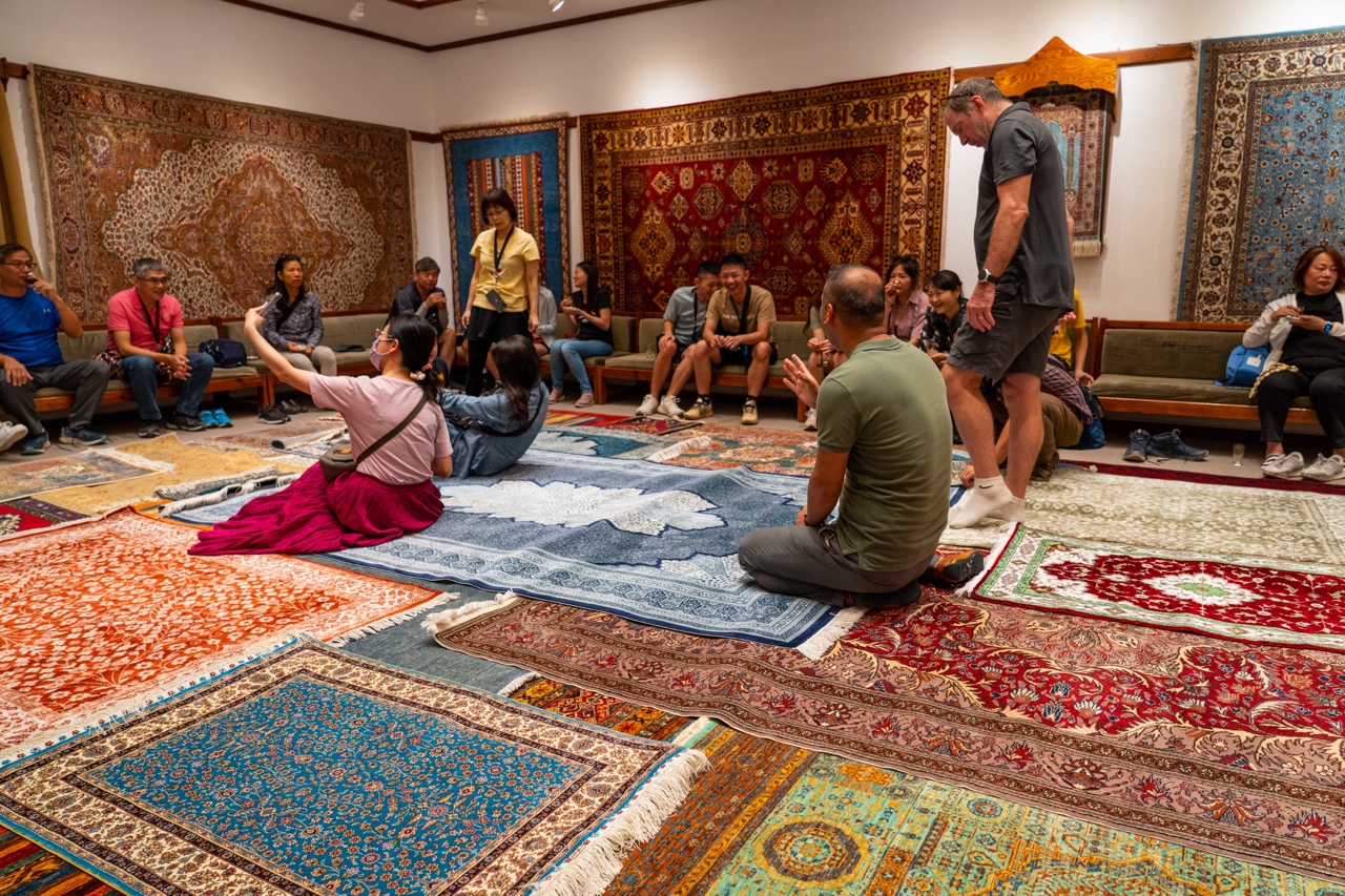 bazaar 54 carpet factory turkey cappadocia