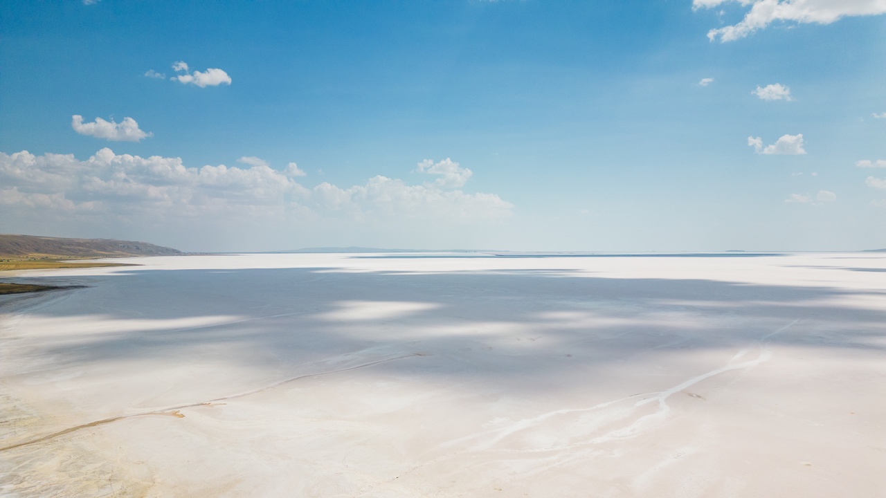 Tuz Gölü Salt Flats,