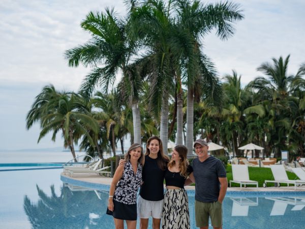 WEEKEND UPDATE #51 – PARENTS IN PUERTO VALLARTA