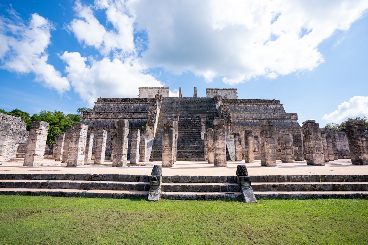 chichen itza tulum mayan ruins mexico chac mool