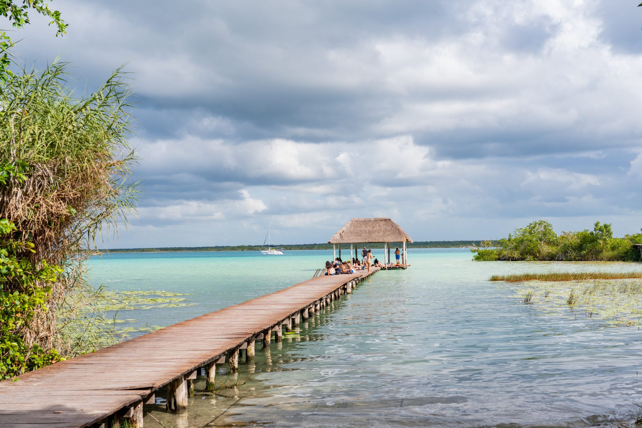 AVOID THE DAY CLUBS – ENTRY TO BACALAR LAGOON ON A BUDGET