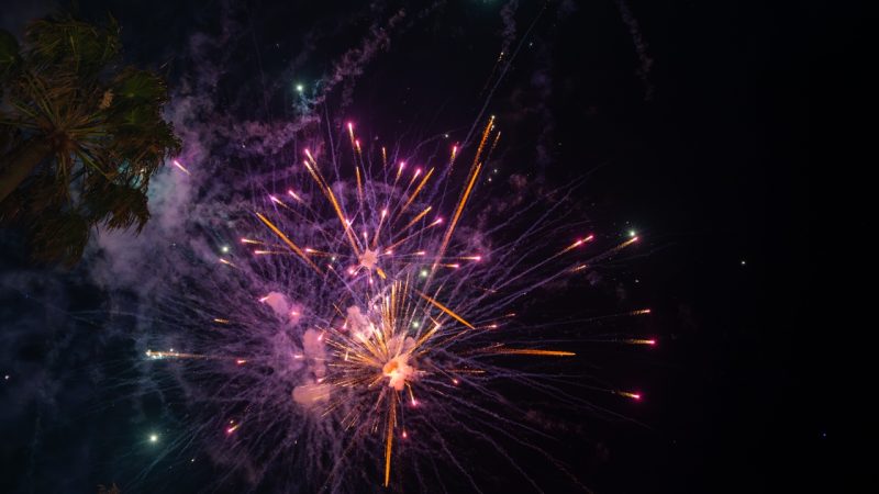 WEEKEND UPDATE #60 – SAN CRISTOBAL NEW YEAR SPARKLES